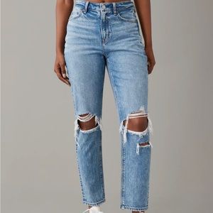 American Eagle Ripped Mom Jean